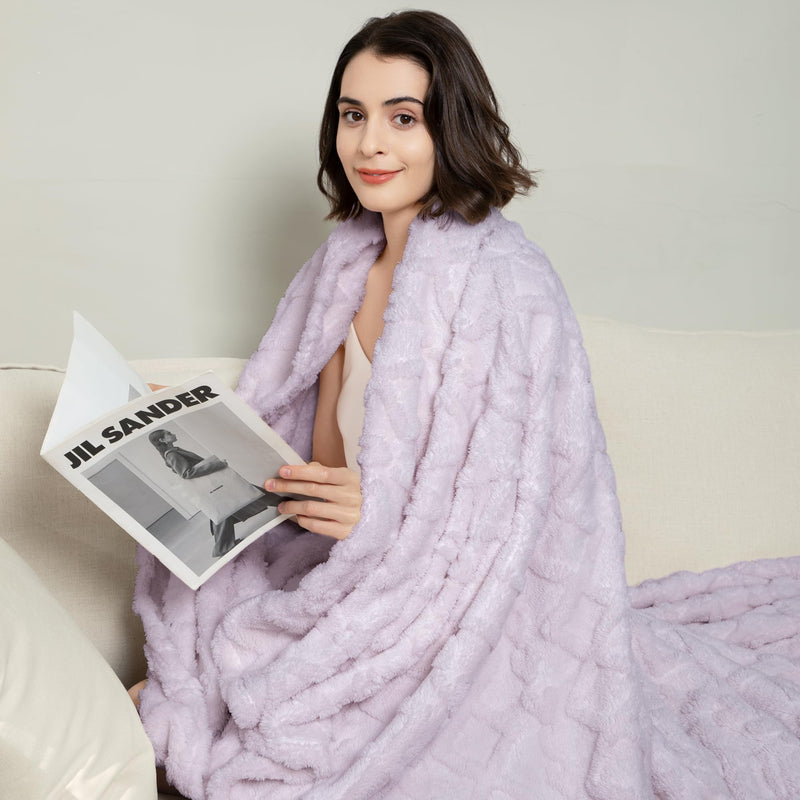 Aganear Fleece Throw Blanket - Cozy Soft Lightweight Fuzzy Throw Blanket for Women Portable Throw Blankets for Couch, Warm Present for Birthday, Christmas, Halloween, Housewarming(50"x60", Khaki)