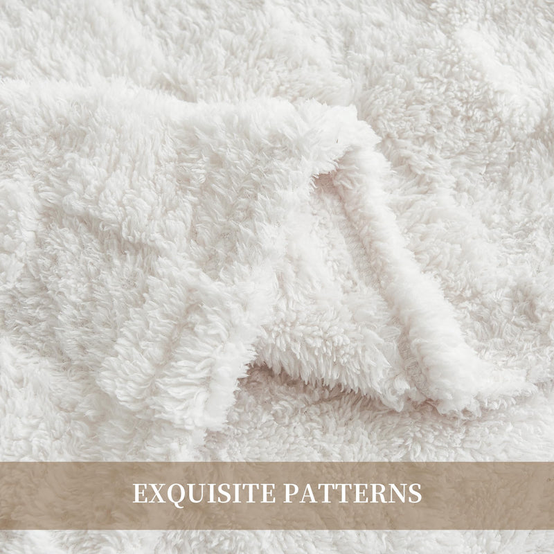 Aganear Fleece Throw Blanket - Cozy Soft Lightweight Fuzzy Throw Blanket for Women Portable Throw Blankets for Couch, Warm Present for Birthday, Christmas, Halloween, Housewarming(50"x60", Khaki)