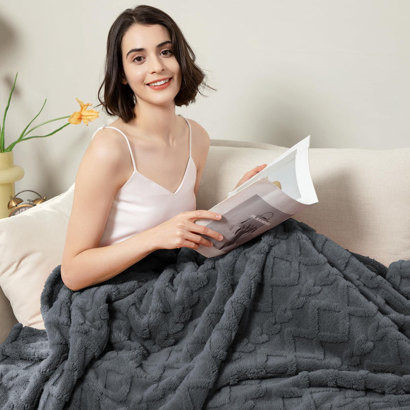 Aganear Fleece Throw Blanket - Cozy Soft Lightweight Fuzzy Throw Blanket for Women Portable Throw Blankets for Couch, Warm Present for Birthday, Christmas, Halloween, Housewarming(50"x60", Khaki)