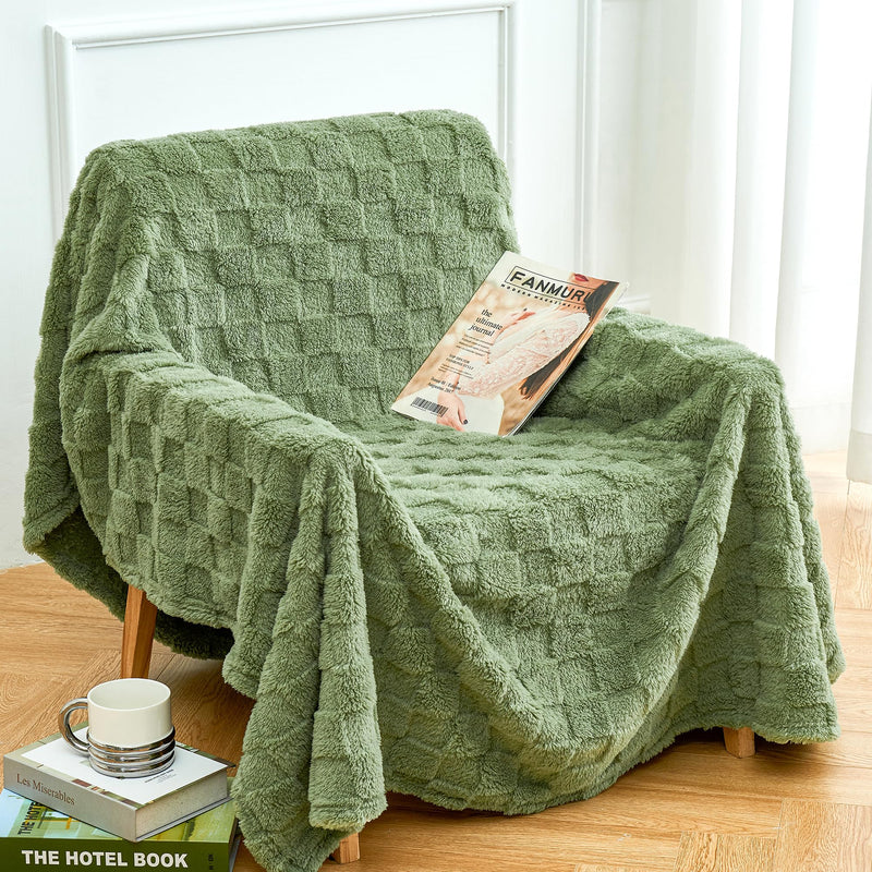 Aganear Fleece Throw Blanket - Cozy Soft Lightweight Fuzzy Throw Blanket for Women Portable Throw Blankets for Couch, Warm Present for Birthday, Christmas, Halloween, Housewarming(50"x60", Khaki)