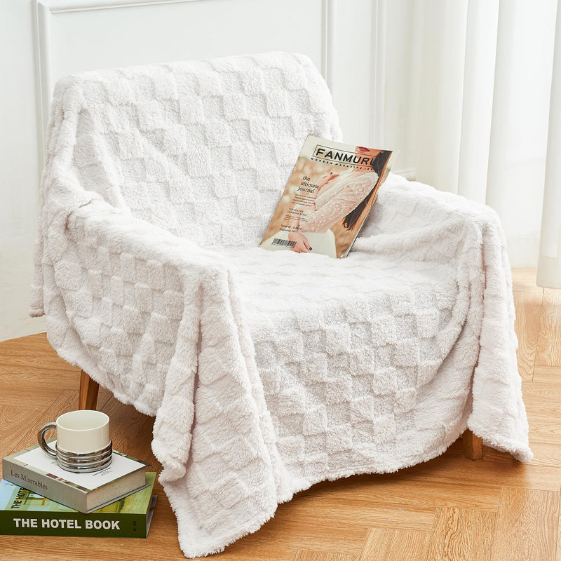 Aganear Fleece Throw Blanket - Cozy Soft Lightweight Fuzzy Throw Blanket for Women Portable Throw Blankets for Couch, Warm Present for Birthday, Christmas, Halloween, Housewarming(50"x60", Khaki)